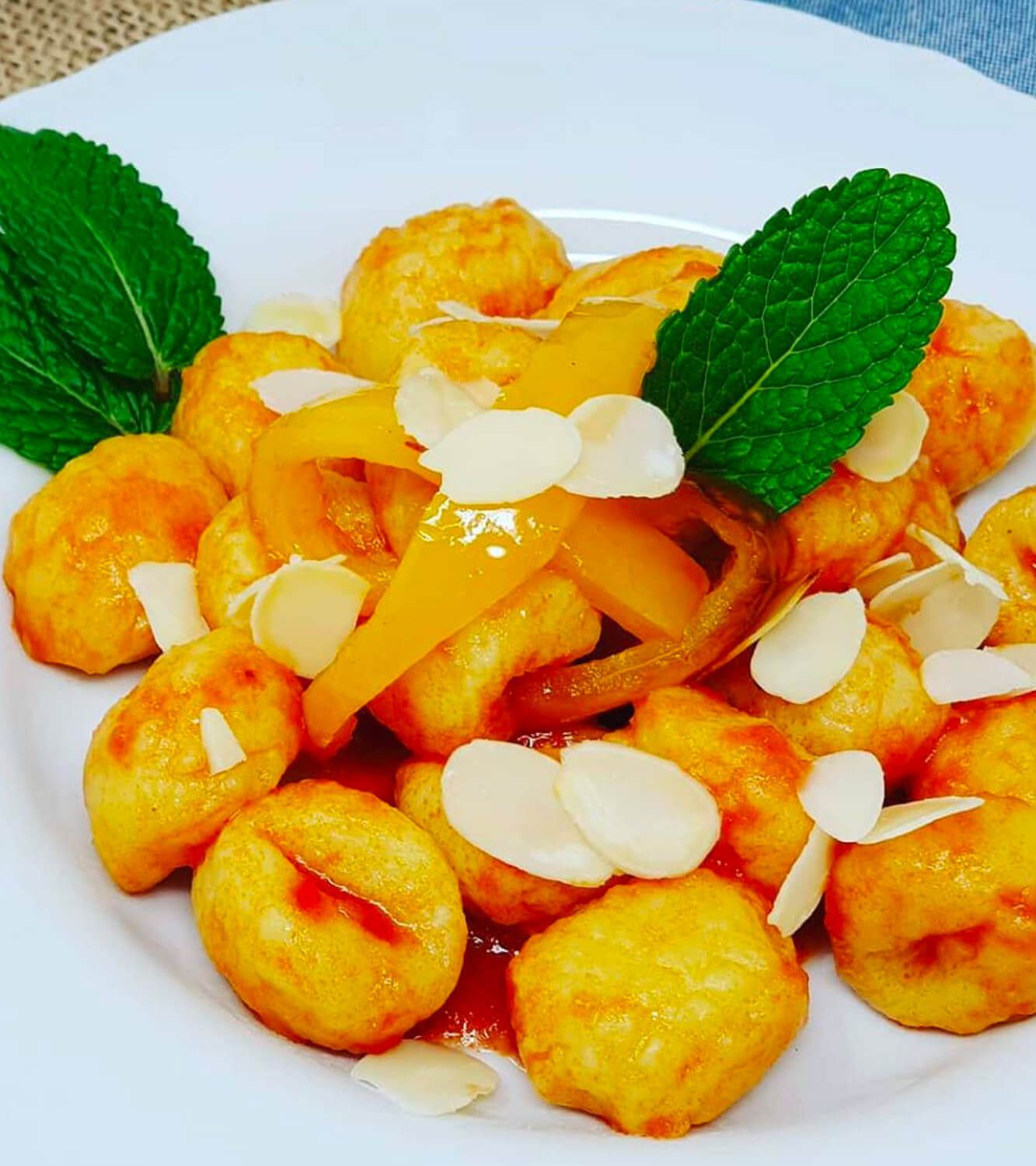 Gnocchi de papas con pimientos