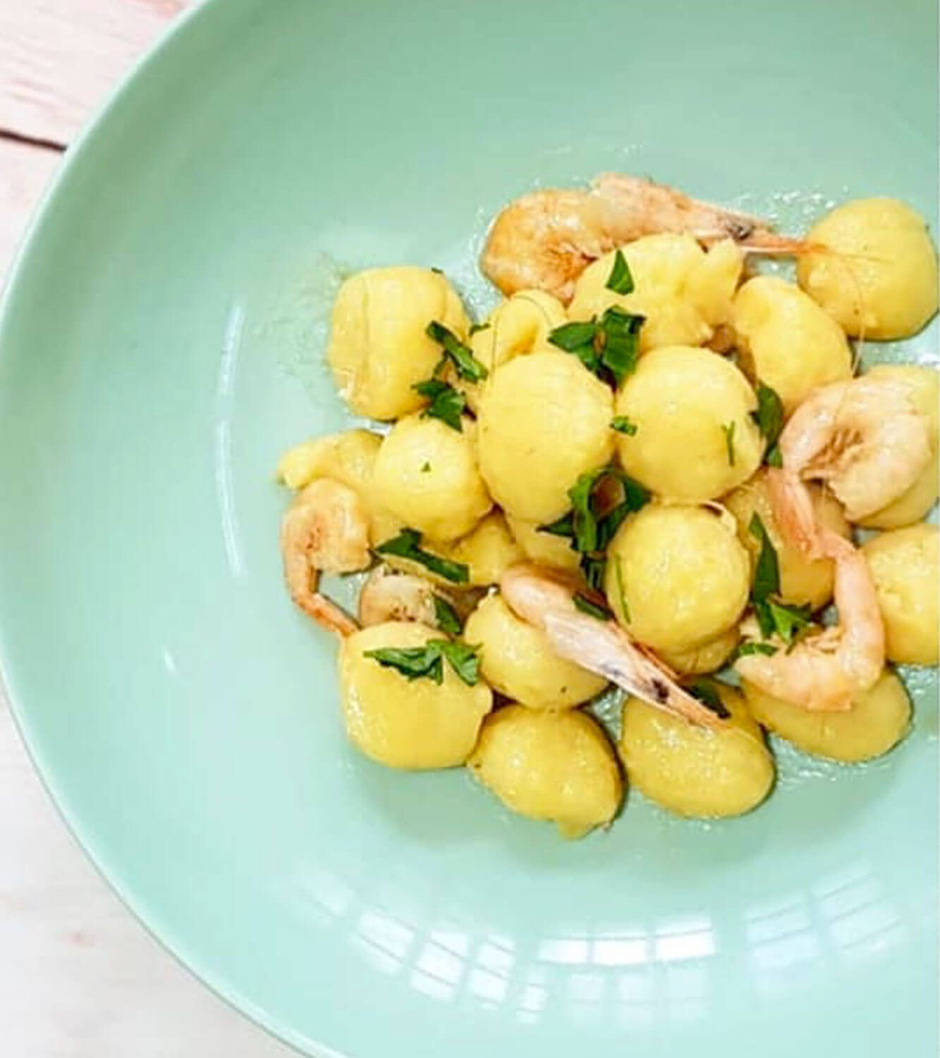 Potato gnocchi with vodka and shrimps